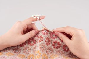 Clover Yarn Guide 349